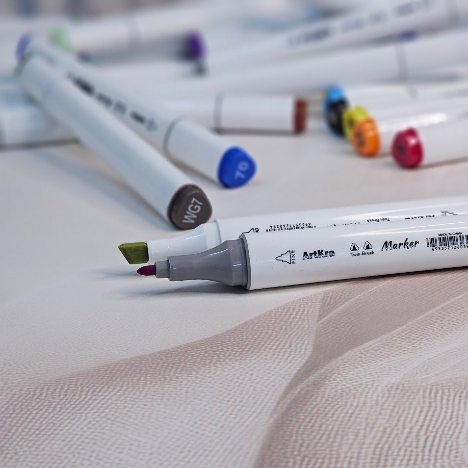 Front view of the Usmile Toys 'ArtKra Marker' 48-piece set, showcasing numerous colorful marker pens neatly arranged in a portable clear case with a handle."